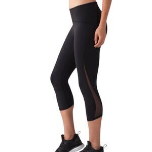 LULULEMON ATHLETICA Train Times Crop (17') In Black Size 4